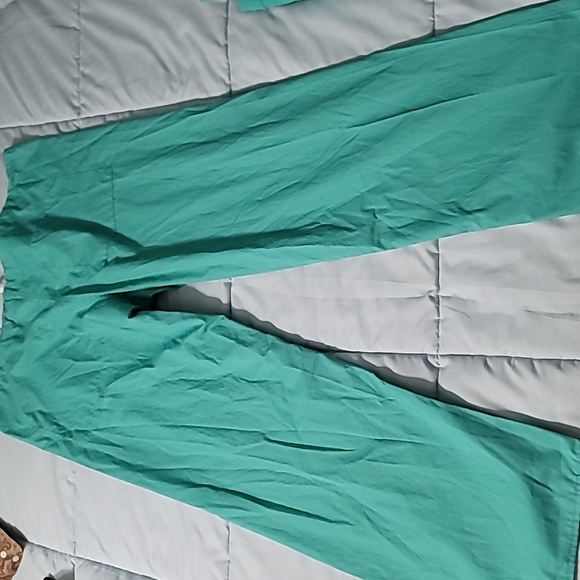 Standard Textile Green Scub Sets (2 Deals, 2 Sets Per Deal) Size Large. - Picture 15 of 15